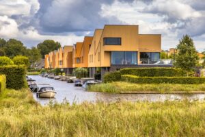 Materiale de construcții ieftine - case ecologice