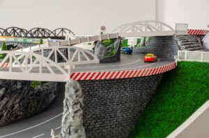 pista-de-masinute-la-comanda